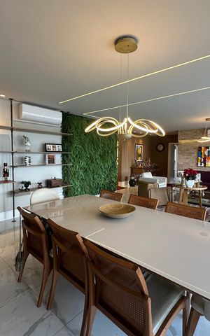 Apartamento à venda com 228m², 3 quartos e sem vaga Apartamento à venda com 228m², 3 quartos e sem vagaSala