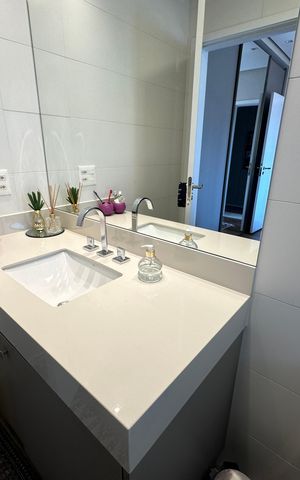 Apartamento à venda com 228m², 3 quartos e sem vaga Apartamento à venda com 228m², 3 quartos e sem vagaBanheiro da Suíte 1