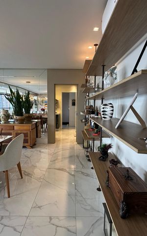 Apartamento à venda com 228m², 3 quartos e sem vaga Apartamento à venda com 228m², 3 quartos e sem vagaSala