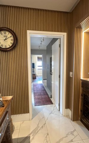 Apartamento à venda com 228m², 3 quartos e sem vaga Apartamento à venda com 228m², 3 quartos e sem vagaBar