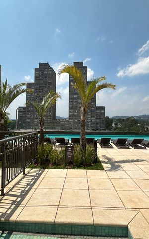 Apartamento à venda com 228m², 3 quartos e sem vaga Apartamento à venda com 228m², 3 quartos e sem vagaÁrea comum - Piscina