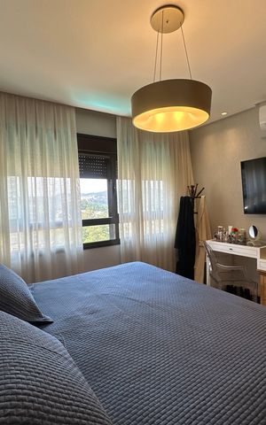 Apartamento à venda com 228m², 3 quartos e sem vaga Apartamento à venda com 228m², 3 quartos e sem vagaSuíte master
