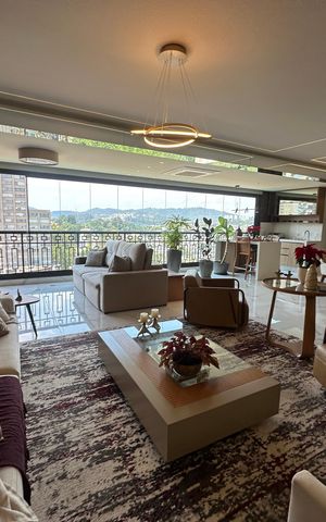 Apartamento à venda com 228m², 3 quartos e sem vaga Apartamento à venda com 228m², 3 quartos e sem vagaSala