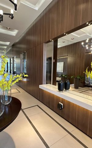 Apartamento à venda com 228m², 3 quartos e sem vaga Apartamento à venda com 228m², 3 quartos e sem vagaHall de entrada