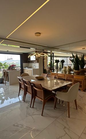 Apartamento à venda com 228m², 3 quartos e sem vaga Apartamento à venda com 228m², 3 quartos e sem vagaSala