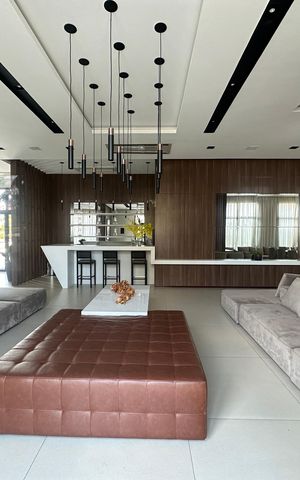 Apartamento à venda com 228m², 3 quartos e sem vaga Apartamento à venda com 228m², 3 quartos e sem vagaÁrea comum - Salão de festas