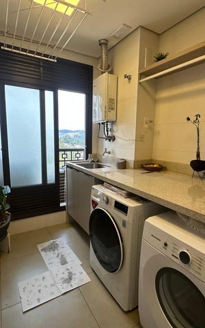 Apartamento à venda com 228m², 3 quartos e sem vaga Apartamento à venda com 228m², 3 quartos e sem vagaÁrea de Serviço