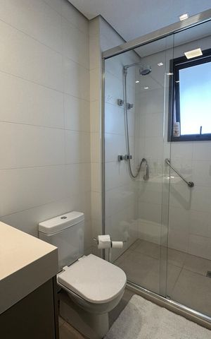 Apartamento à venda com 228m², 3 quartos e sem vaga Apartamento à venda com 228m², 3 quartos e sem vagaBanheiro da Suíte 1