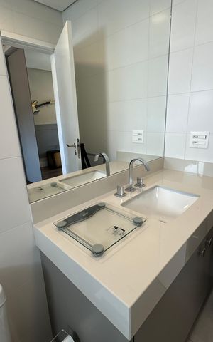 Apartamento à venda com 228m², 3 quartos e sem vaga Apartamento à venda com 228m², 3 quartos e sem vagaBanheiro da Suíte 2