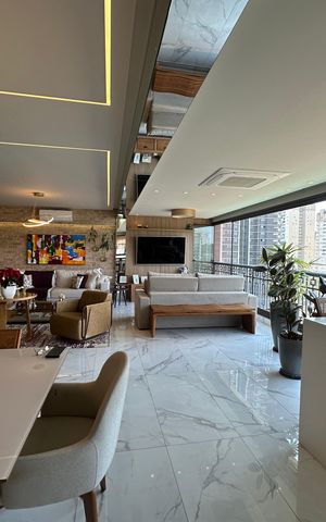 Apartamento à venda com 228m², 3 quartos e sem vaga Apartamento à venda com 228m², 3 quartos e sem vagaSala