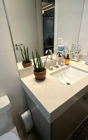 Apartamento à venda com 228m², 3 quartos e sem vaga Apartamento à venda com 228m², 3 quartos e sem vagaBanheiro do Sr.