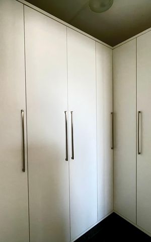 Apartamento à venda com 113m², 3 quartos e 3 vagas Apartamento à venda com 113m², 3 quartos e 3 vagasDispensa