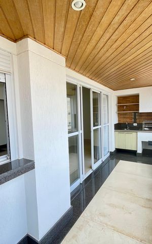 Apartamento à venda com 113m², 3 quartos e 3 vagas Apartamento à venda com 113m², 3 quartos e 3 vagasVaranda da Sala