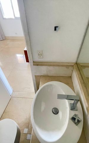 Apartamento à venda com 113m², 3 quartos e 3 vagas Apartamento à venda com 113m², 3 quartos e 3 vagasLavabo 1