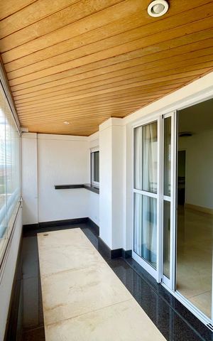 Apartamento à venda com 113m², 3 quartos e 3 vagas Apartamento à venda com 113m², 3 quartos e 3 vagasVaranda da Sala