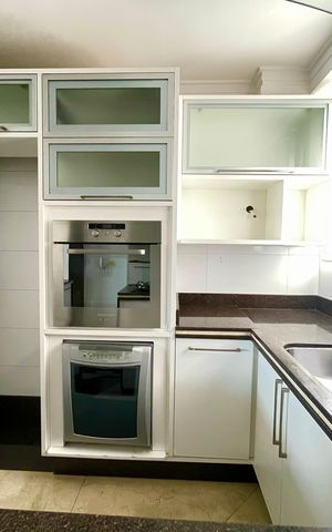 Apartamento à venda com 113m², 3 quartos e 3 vagas Apartamento à venda com 113m², 3 quartos e 3 vagasCozinha