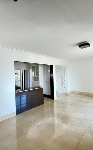 Apartamento à venda com 113m², 3 quartos e 3 vagas Apartamento à venda com 113m², 3 quartos e 3 vagasSala