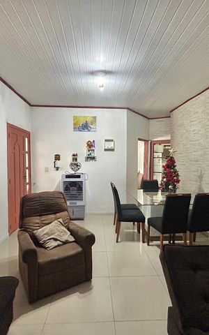 Casa à venda com 113m², 3 quartos e 2 vagas Casa à venda com 113m², 3 quartos e 2 vagasSala