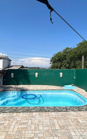 Casa à venda com 113m², 3 quartos e 2 vagas Casa à venda com 113m², 3 quartos e 2 vagasÁrea comum - Piscina