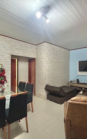 Casa à venda com 113m², 3 quartos e 2 vagas Casa à venda com 113m², 3 quartos e 2 vagasSala