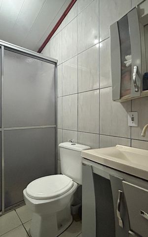 Casa à venda com 113m², 3 quartos e 2 vagas Casa à venda com 113m², 3 quartos e 2 vagasBanheiro