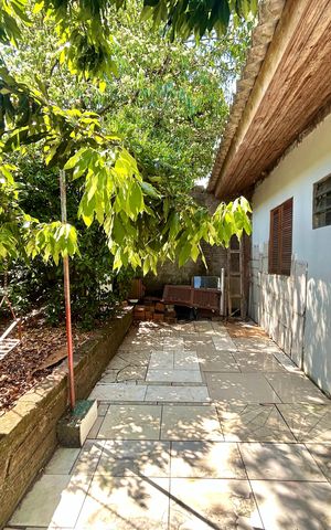 Casa à venda com 113m², 3 quartos e 2 vagas Casa à venda com 113m², 3 quartos e 2 vagasPátio