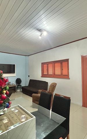 Casa à venda com 113m², 3 quartos e 2 vagas Casa à venda com 113m², 3 quartos e 2 vagasSala