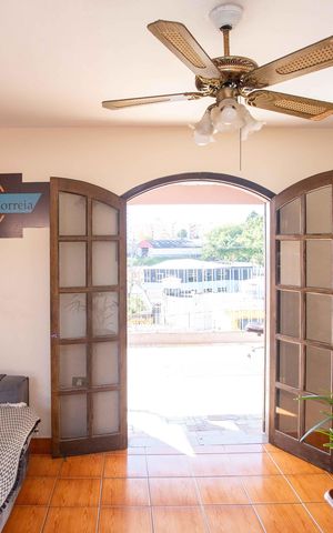 Casa à venda com 190m², 3 quartos e 3 vagasSala Casa 2