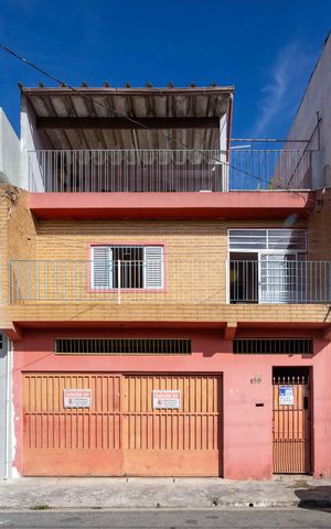 Casa à venda com 190m², 3 quartos e 3 vagasFachada