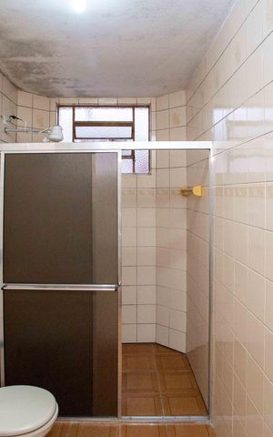 Casa à venda com 190m², 3 quartos e 3 vagasBanheiro Casa 1