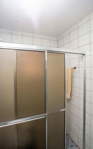 Casa à venda com 190m², 3 quartos e 3 vagas Banheiro Casa 2