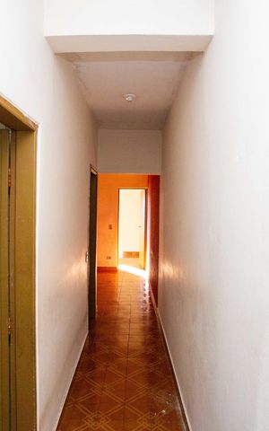 Casa à venda com 190m², 3 quartos e 3 vagasCorredor