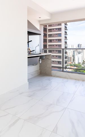 Apartamento à venda com 70m², 2 quartos e 1 vaga Apartamento à venda com 70m², 2 quartos e 1 vagaVaranda
