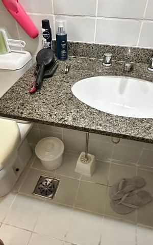 Apartamento à venda com 86m², 2 quartos e 2 vagas Apartamento à venda com 86m², 2 quartos e 2 vagasBanheiro quarto 1