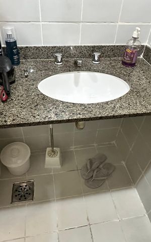 Apartamento à venda com 86m², 2 quartos e 2 vagas Apartamento à venda com 86m², 2 quartos e 2 vagasBanheiro quarto 1