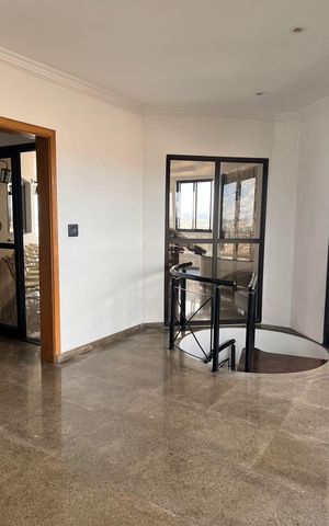 Apartamento à venda com 270m², 3 quartos e 4 vagas