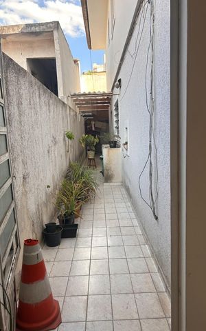 Casa à venda com 114m², 3 quartos e 2 vagas Casa à venda com 114m², 3 quartos e 2 vagasÁrea externa
