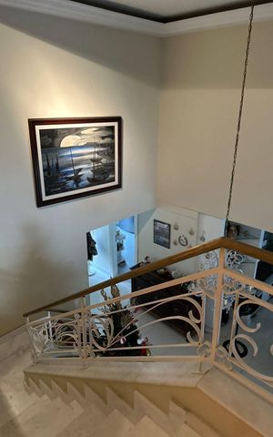 Casa de condomínio à venda com 709m², 4 quartos e sem vaga