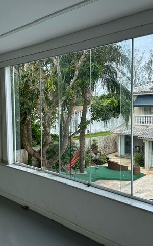 Casa de condomínio à venda com 709m², 4 quartos e sem vaga