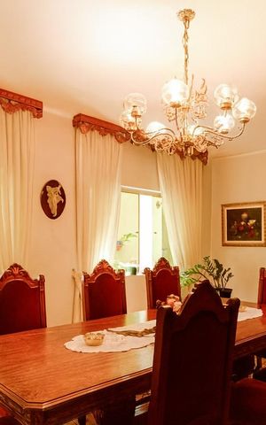 Casa à venda com 488m², 4 quartos e 8 vagas