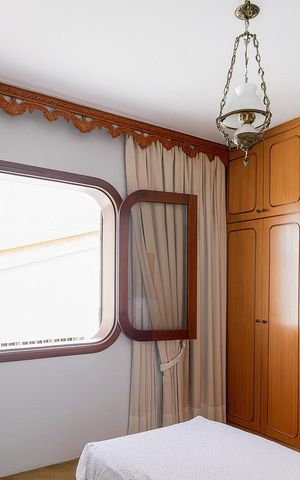 Casa à venda com 488m², 4 quartos e 8 vagas