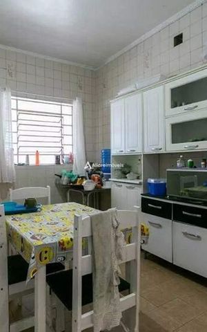 Casa à venda com 180m², 3 quartos e 4 vagas