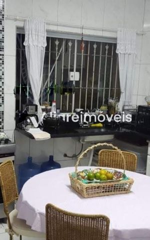Casa à venda com 160m², 3 quartos e 1 vaga