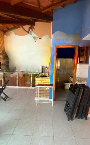 Casa à venda com 370m², 3 quartos e 8 vagas