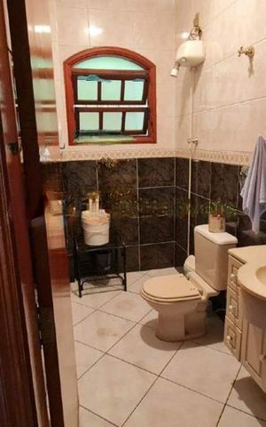 Casa à venda com 300m², 4 quartos e 4 vagas
