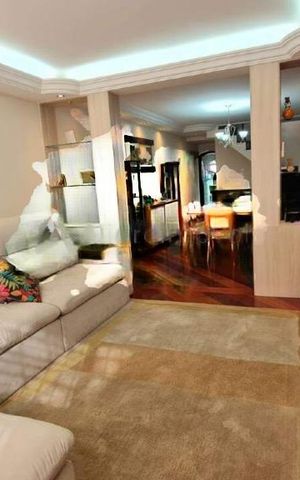 Casa à venda com 300m², 4 quartos e 4 vagas