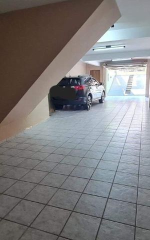 Casa à venda com 300m², 4 quartos e 4 vagas