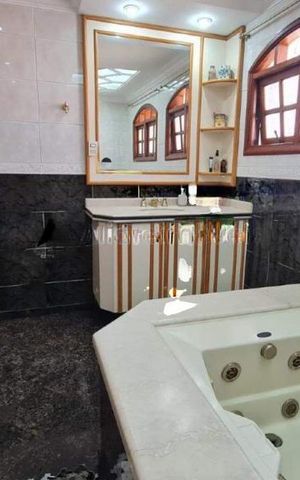 Casa à venda com 300m², 4 quartos e 4 vagas