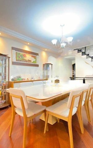 Casa à venda com 300m², 4 quartos e 4 vagas