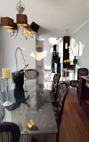 Casa à venda com 218m², 3 quartos e 2 vagas